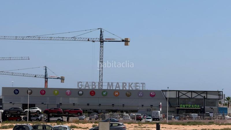 Foto 30091f7f-705d-4788-afe4-c78a303fcded. Alquiler casa dúplex con aparcamiento, piscina comunitaria, terraza con vistas maravillosas y a 5 minutos del mar. en Santa Pola