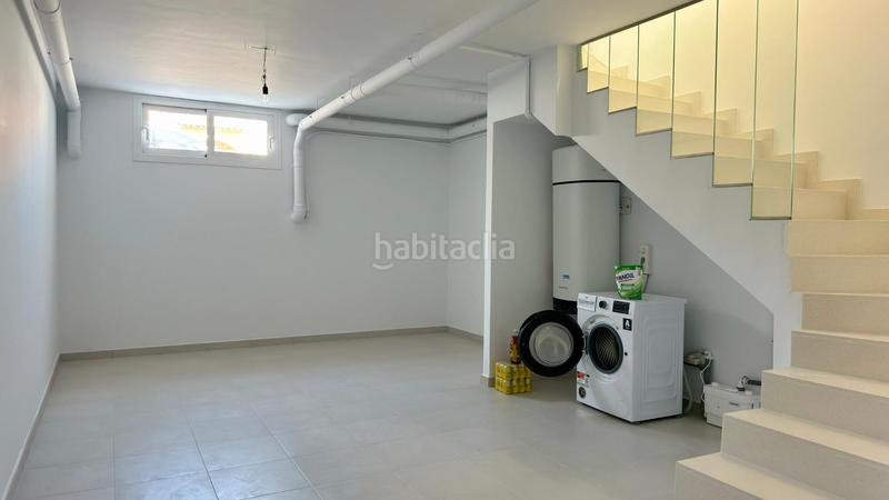 Foto 4829601f-e80d-44b6-8c8f-2e4a164c69b1. Alquiler casa dúplex con aparcamiento, piscina comunitaria, terraza con vistas maravillosas y a 5 minutos del mar. en Santa Pola