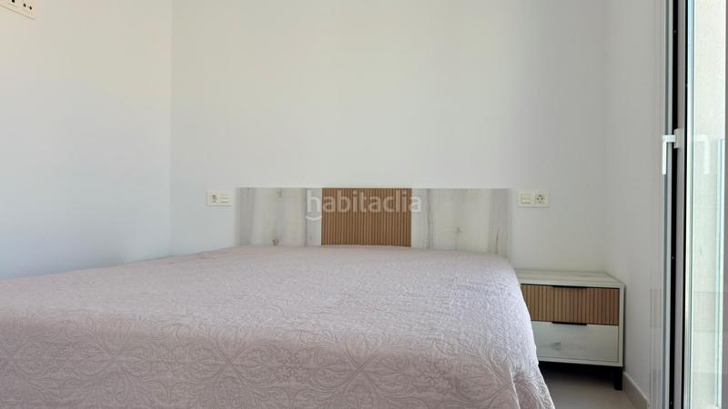 Foto 54eb8ea9-388d-4f87-9c10-a7d4bd0c9cd6. Alquiler casa dúplex con aparcamiento, piscina comunitaria, terraza con vistas maravillosas y a 5 minutos del mar. en Santa Pola