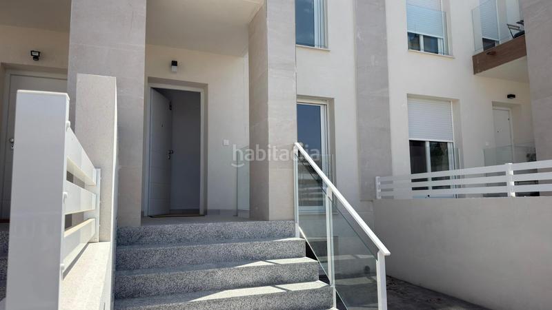 Foto 6a7744eb-9b53-4771-9590-d4df79328f45. Alquiler casa dúplex con aparcamiento, piscina comunitaria, terraza con vistas maravillosas y a 5 minutos del mar. en Santa Pola