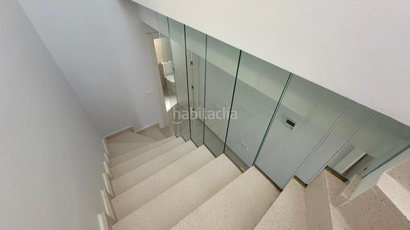 Foto 870a2595-d4b6-491f-aeb6-af7c1ae6334f. Alquiler casa dúplex con aparcamiento, piscina comunitaria, terraza con vistas maravillosas y a 5 minutos del mar. en Santa Pola