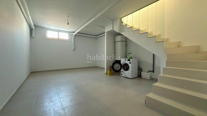 Foto aeefb20a-f6eb-4f7e-9575-2e37d2b2d7e7. Alquiler casa dúplex con aparcamiento, piscina comunitaria, terraza con vistas maravillosas y a 5 minutos del mar. en Santa Pola