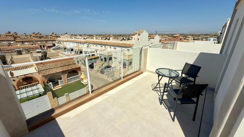 Foto bde416fd-6624-4c28-9b9e-a3a7b0c6cfaa. Alquiler casa dúplex con aparcamiento, piscina comunitaria, terraza con vistas maravillosas y a 5 minutos del mar. en Santa Pola