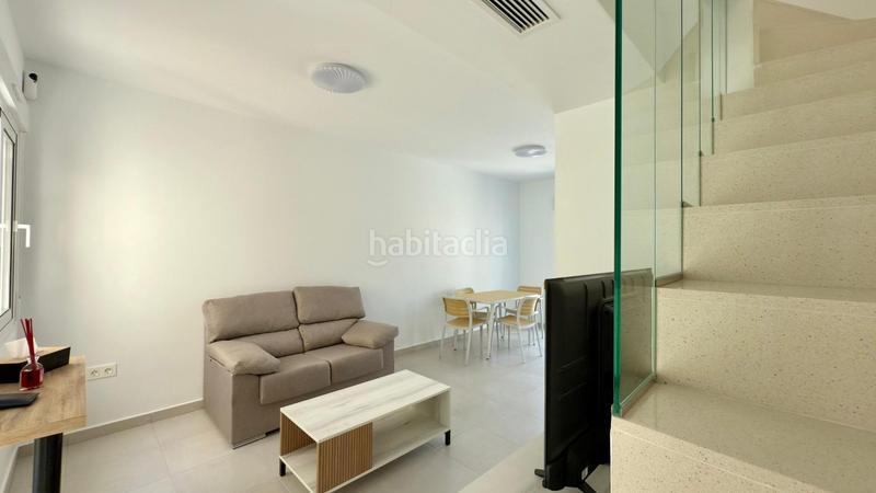 Foto fa1afc05-50d0-4956-a7ea-147211ca149d. Alquiler casa dúplex con aparcamiento, piscina comunitaria, terraza con vistas maravillosas y a 5 minutos del mar. en Santa Pola