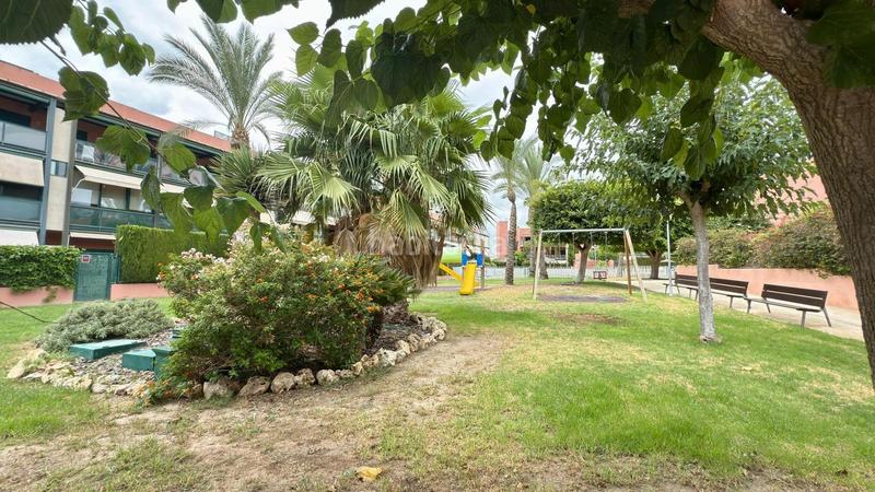 Foto 18d113a7-e54f-40c0-bf7d-9a643fff9723. Reihenhaus mit heizung parking pool in Alicante golf Alicante