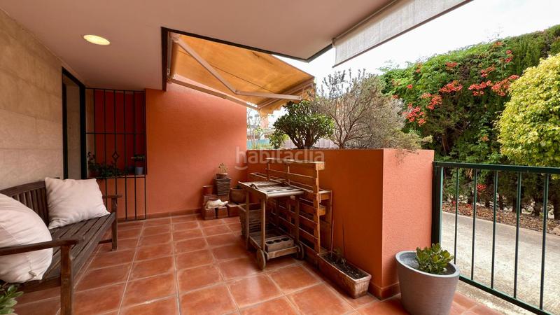 Foto 26005945-ba8d-432b-938f-2c1172a1f2eb. Reihenhaus mit heizung parking pool in Alicante golf Alicante