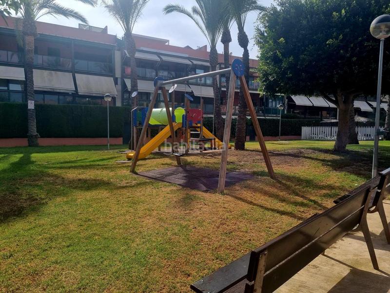 Foto 4317e574-df9a-4ce8-a1b9-ed1ff29ba5a8. Reihenhaus mit heizung parking pool in Alicante golf Alicante