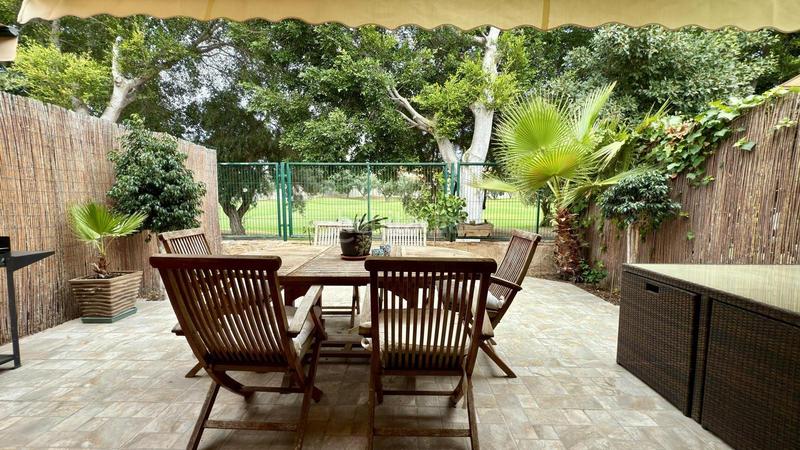 Foto 7fc27483-95f4-4eb6-b019-761fa8cc56eb. Reihenhaus mit heizung parking pool in Alicante golf Alicante