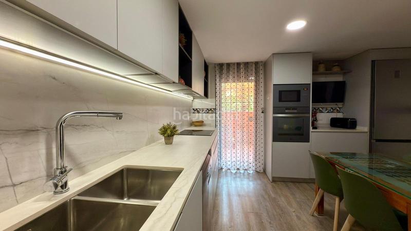 Foto c4196fca-cb13-4d75-a59d-d444fc3decb0. Reihenhaus mit heizung parking pool in Alicante golf Alicante