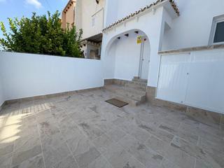 Reihenhaus  Avenida torrevieja. Tu nuevo hogar te espera!  reformado adosado 3 hab 2 baños 2 ter