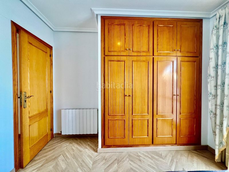 Foto 31cd2f76-fa0c-42c6-8a3e-cae20f4174ff. Àtic amb aparcament a Gaspar Perelló Torrevieja