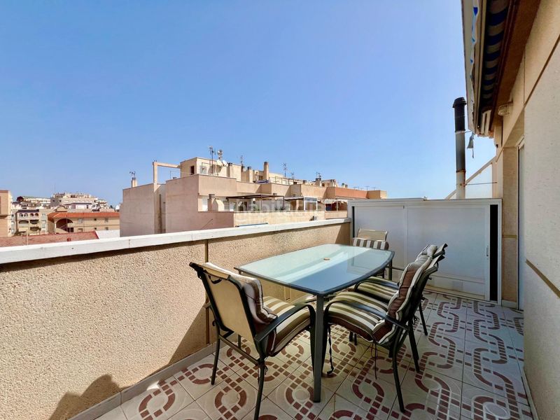 Foto 79e6a3d9-516c-4884-985e-62b49b48fb29. Àtic amb aparcament a Gaspar Perelló Torrevieja