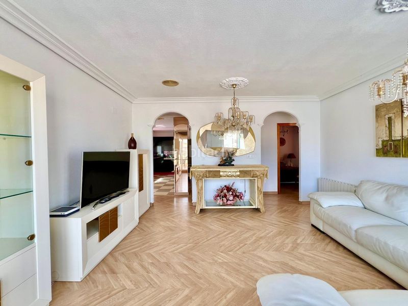 Foto 84652079-2089-4878-af2e-59d455efaa0d. Àtic amb aparcament a Gaspar Perelló Torrevieja