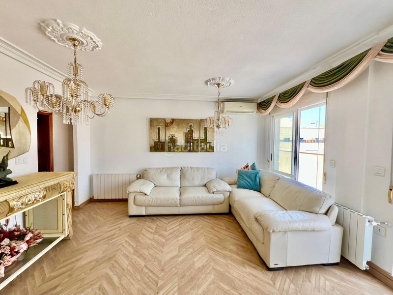 Foto c47cd898-ad9d-4a47-860c-7b39dede3537. Àtic amb aparcament a Gaspar Perelló Torrevieja