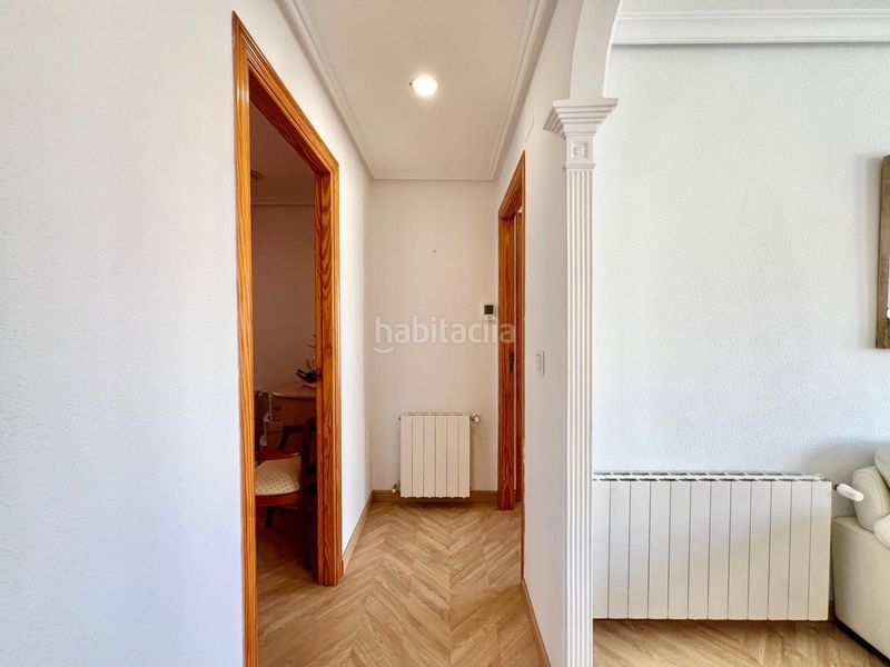 Foto da5fecbe-0455-4ddf-b194-d075051ea1f9. Àtic amb aparcament a Gaspar Perelló Torrevieja