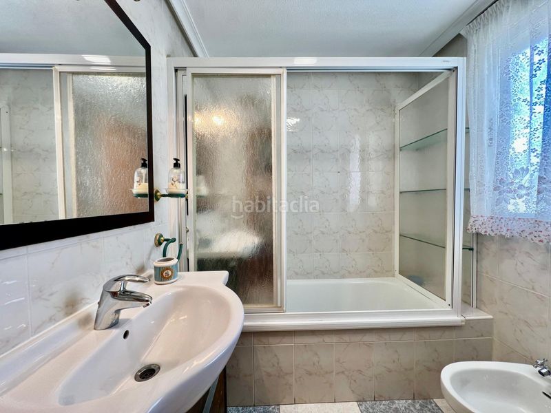 Foto e5a3a8b4-c3e3-4438-90a4-12798d5c8f7b. Àtic amb aparcament a Gaspar Perelló Torrevieja