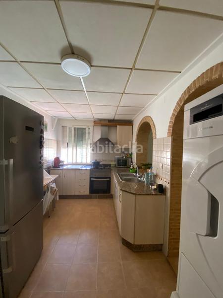 Foto a874c904-6640-4a86-b7c2-e3c38b2a5a1f. Casa adossada a Playa de los Náufragos Torrevieja