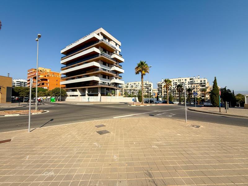 Foto 54607ea2-8172-4ad2-8beb-9b7594691fbc. Piso  de lujo de obra nueva a estrenar en el edificio tridente!!! en Alicante