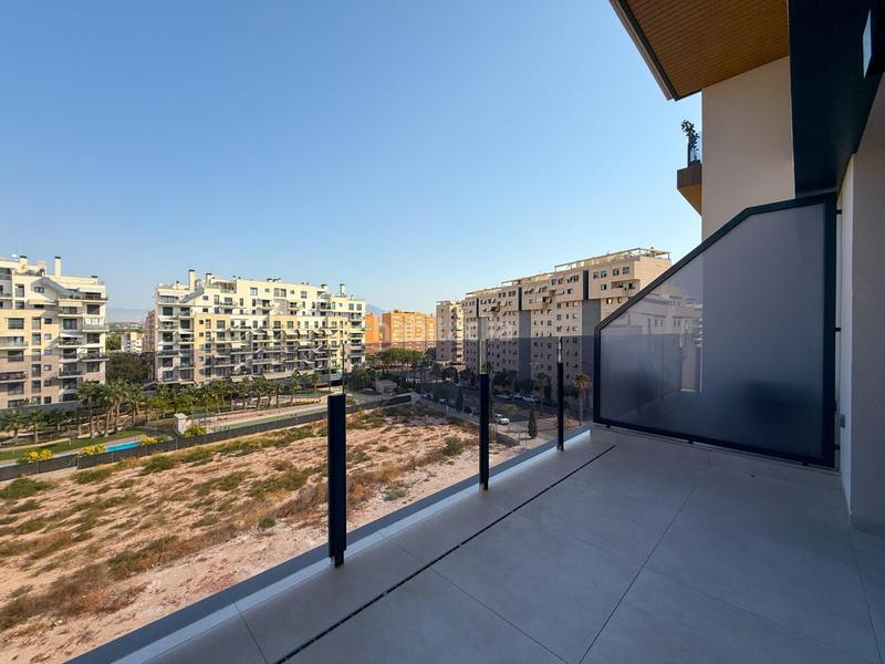 Foto c212b5c5-1f2f-403c-8a70-f32536af53ee. Piso  de lujo de obra nueva a estrenar en el edificio tridente!!! en Alicante