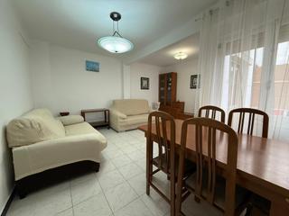 Location Appartement  Calle de cerdá. Se alquila un acogedor apartamento de dos habitaciones en la zon