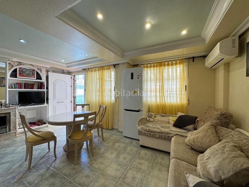 Foto 0eba5fe6-360a-40c9-aaf2-465fa9001671. Maison jumelée avec parking piscine dans El Moncayo - El Pòrtic Guardamar del Segura