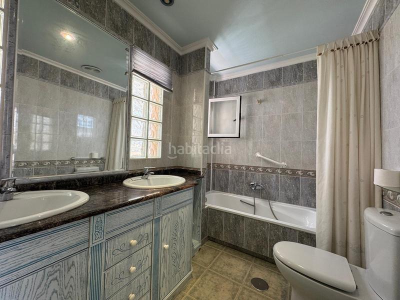 Foto 425224f2-d805-4e74-94e5-c9ef002311a0. Maison jumelée avec parking piscine dans El Moncayo - El Pòrtic Guardamar del Segura