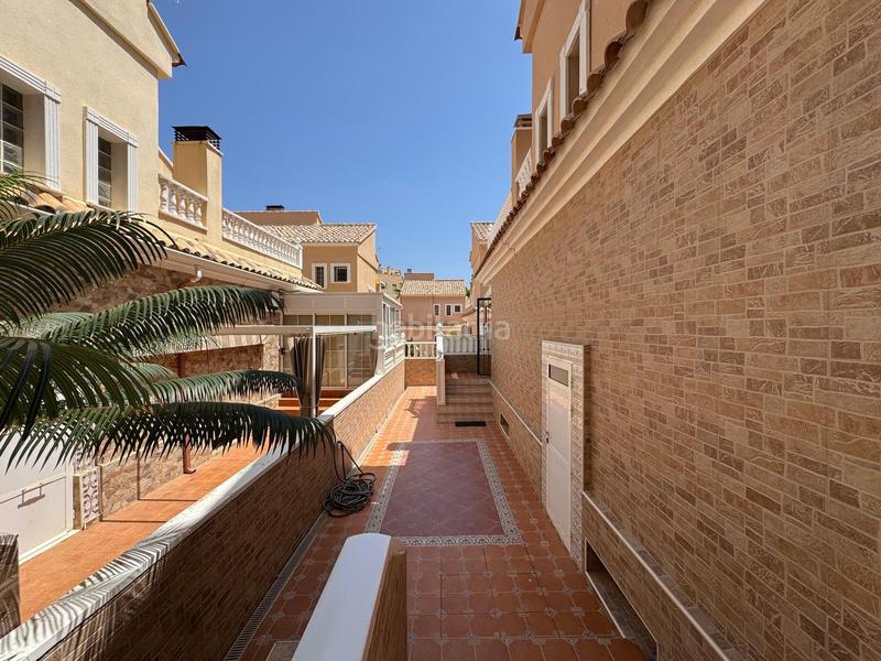 Foto 4dd17cf8-ab0d-42e8-8058-b23b7c72935e. Maison jumelée avec parking piscine dans El Moncayo - El Pòrtic Guardamar del Segura