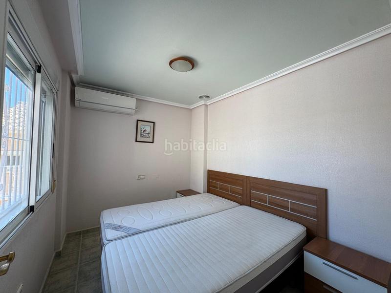 Foto 65b28137-945c-40e7-805d-77846fa9a8b9. Maison jumelée avec parking piscine dans El Moncayo - El Pòrtic Guardamar del Segura