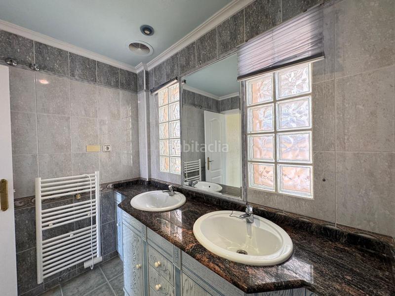 Foto b886d4a5-c98f-4bab-a3a6-2106739dc15f. Maison jumelée avec parking piscine dans El Moncayo - El Pòrtic Guardamar del Segura