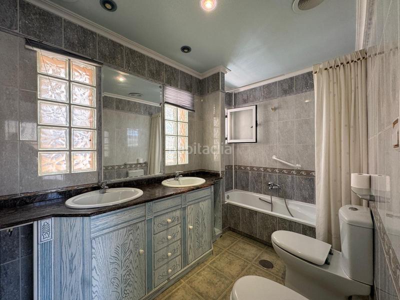 Foto dbfe8c63-54d5-4be0-985c-3d4ca723b2b2. Maison jumelée avec parking piscine dans El Moncayo - El Pòrtic Guardamar del Segura