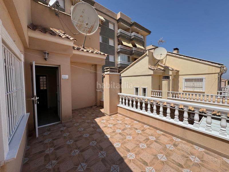 Foto ede0ff06-0079-4093-8d0c-ba0375a91ff2. Maison jumelée avec parking piscine dans El Moncayo - El Pòrtic Guardamar del Segura