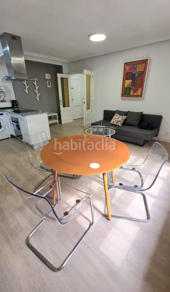 Foto 0fe3e437-7f2c-446c-81ab-93d15b88a4db. Apartamento inversión perfecta playa, reformada, amueblada y con licencia turística en Gijón