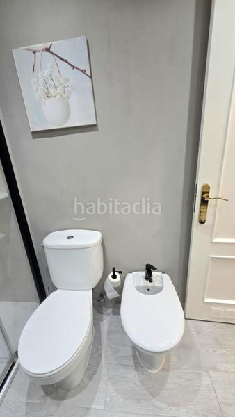 Foto aa091da4-d0e7-4d32-ba9c-b26470939352. Apartamento inversión perfecta playa, reformada, amueblada y con licencia turística en Gijón