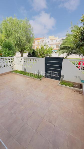 Foto 38e67a9a-68d6-4fcb-8dc0-2e078a36a537. Casa in Zona Playa de los Locos Torrevieja