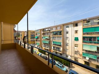 Appartement  Calle sierra maigmo. Ático luminoso en alicante