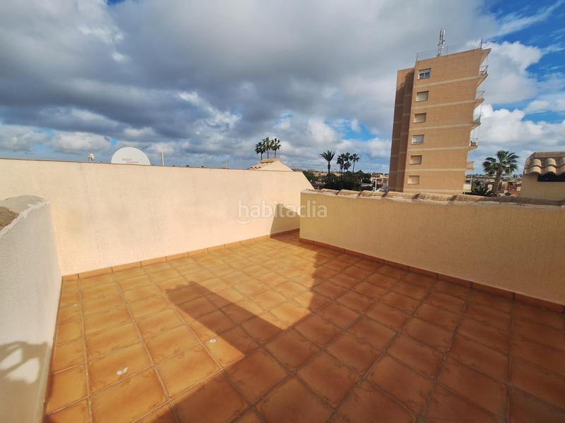 Foto 1bbb79f6-52a6-4b05-b008-a7657334dec9. Alquiler casa dúplex con terraza y solárium en Aguas Nuevas Torrevieja