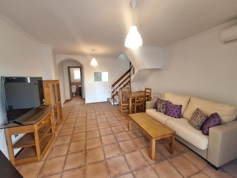Foto b97d7cc2-9436-419d-a560-09b7e97c5405. Alquiler casa dúplex con terraza y solárium en Aguas Nuevas Torrevieja