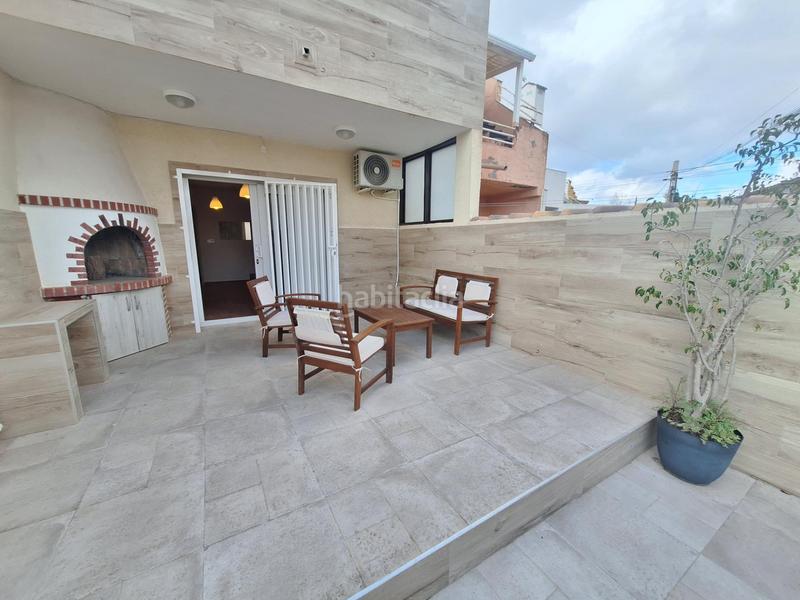Foto c8f55936-d305-49d5-a4e0-752a453edac2. Alquiler casa dúplex con terraza y solárium en Aguas Nuevas Torrevieja