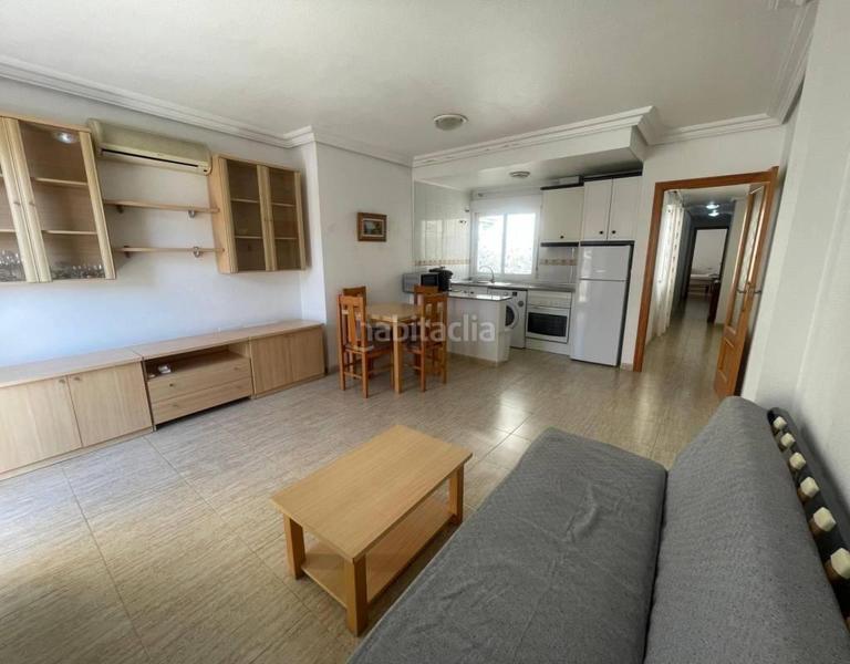 Foto 42508b20-b6c7-4aff-80ec-a2250e15cc54. Ático atico de 1 habitación con amplia terraza a 500m de la playa en Torrevieja