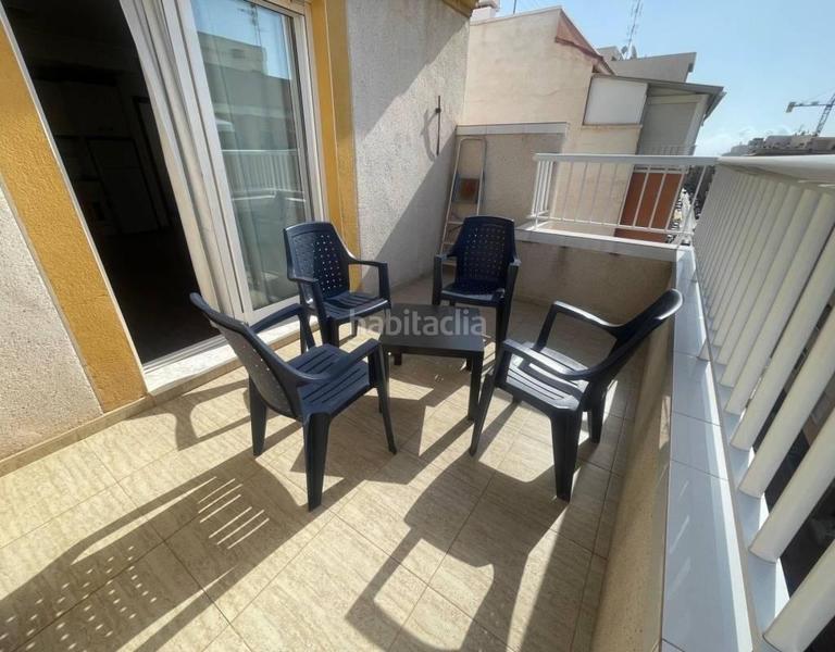 Foto 4d9ef246-4194-4f18-9cf8-490a9ab8bc43. Ático atico de 1 habitación con amplia terraza a 500m de la playa en Torrevieja