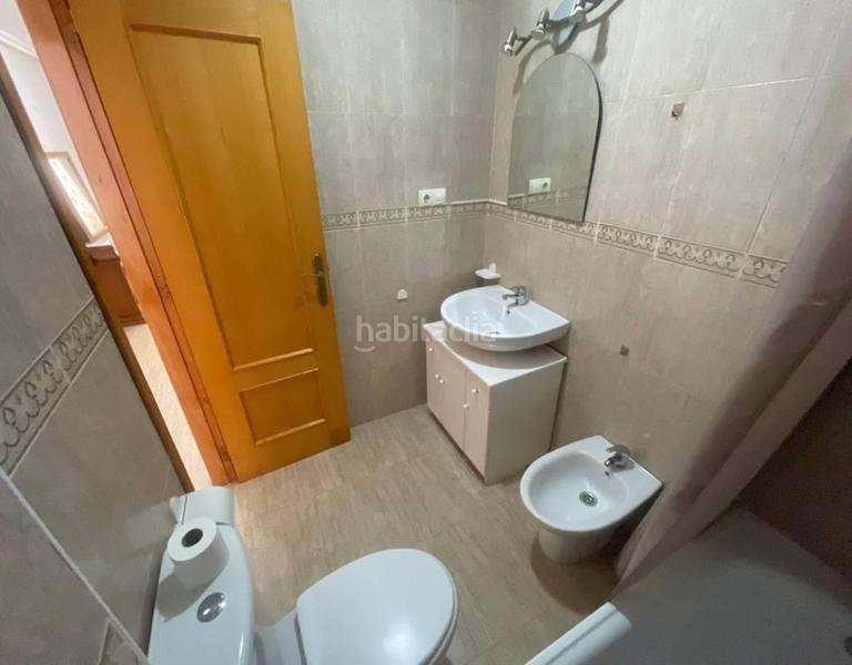 Foto c7049583-e153-432a-b30d-689eb9a6248d. Ático atico de 1 habitación con amplia terraza a 500m de la playa en Torrevieja