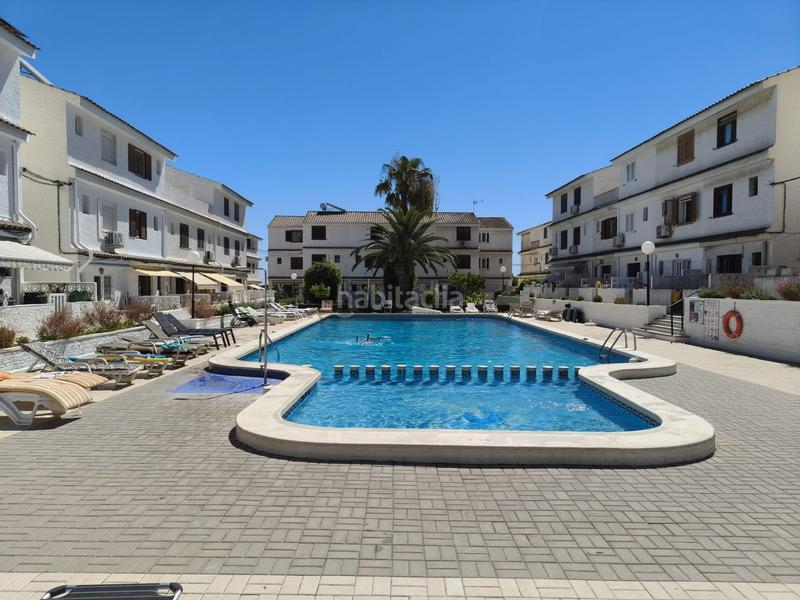Foto 2e1ae4dc-be27-40a1-bf81-cfa75988a42e. Dreistöckige wohnung mit pool in Los Balcones-Los Altos Torrevieja