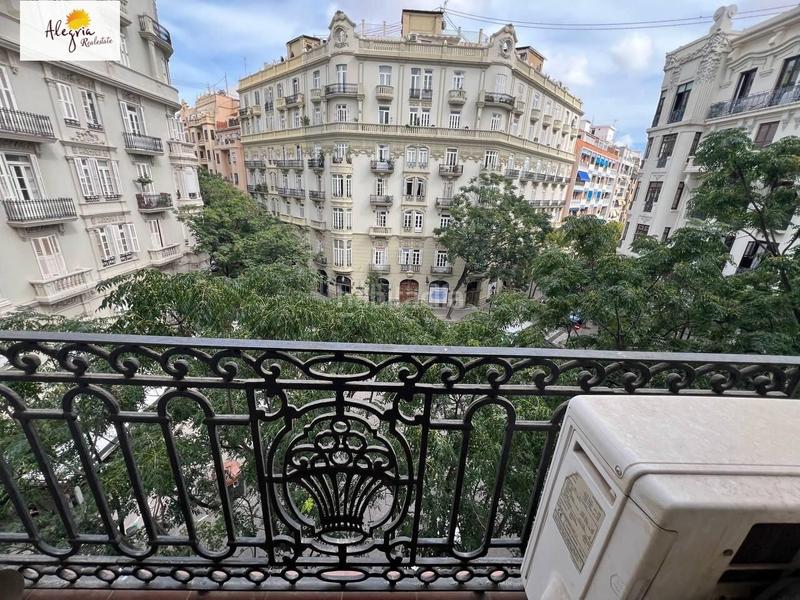 Foto f1065f12-3740-47bf-afae-b1cdd4843059. Apartamento se vende apartamento único en el centro en Valencia