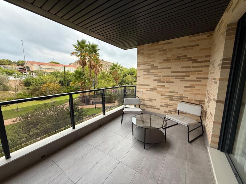 Foto 185e7a26-d885-4adb-961d-6cdeb76b8fc9. Alquiler apartamento alquiler de lujo en vistahermosa. en Alicante