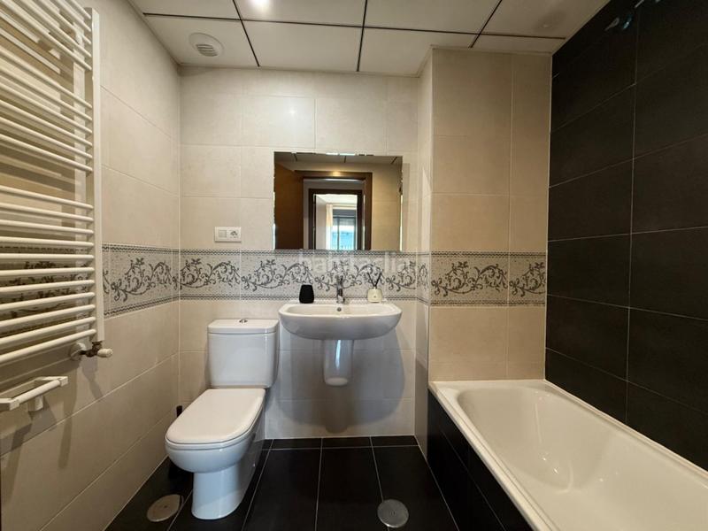 Foto afbe6fef-addb-40b2-9fc9-7a8b3f9721d7. Lloguer apartament amb aparcament piscina a Goteta Alicante