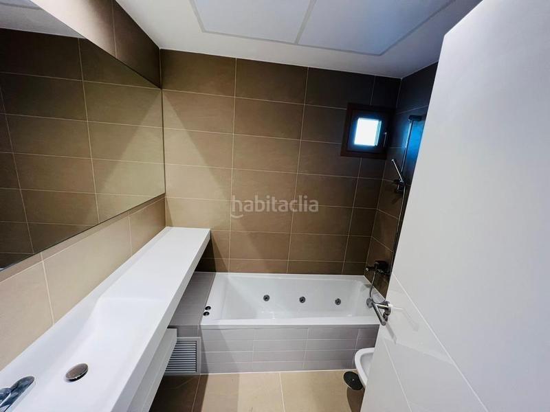 Foto 629c9076-3fc4-4e1e-b657-70dc4feaae9f. Lloguer apartament amb aparcament piscina a Playa Poniente Benidorm