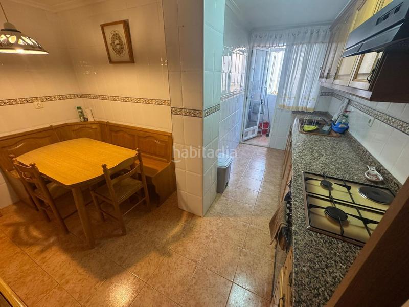 Foto a0db58d6-8ba3-4df5-82ad-ccb4fb395508. Pis a Centro puerto Sagunt