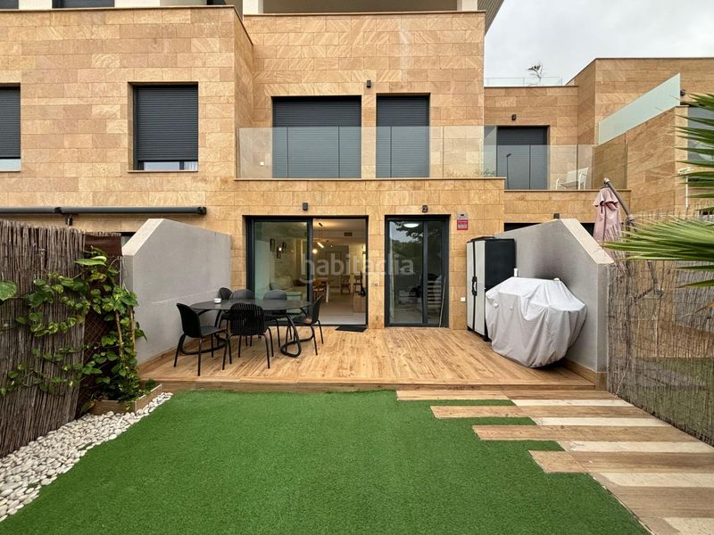 Foto c090056f-7e72-445c-ab70-3d7efb928708. Alquiler casa en calle edeta 3 se alquila duplex para larga temporada en Vila Joiosa (la)