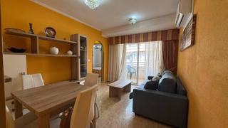 Apartament a Antonio Machado. Exclusivo apartamento con 2 dormitorios y piscina, 650 m. de la