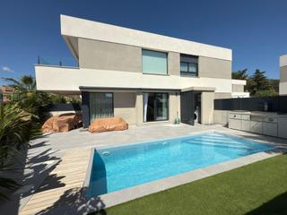 Chalet  Calle alcalde paco seva 3
